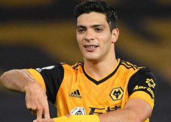 Raúl Jiménez returns to training following head surgery