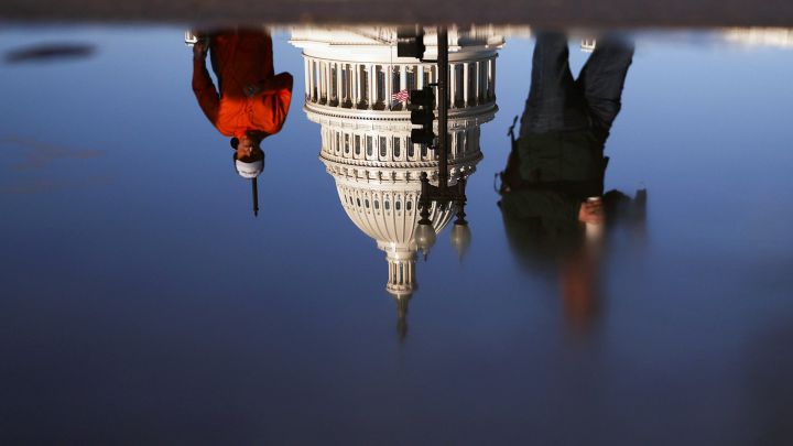Who controls Senate after Georgia election and why is it important?
