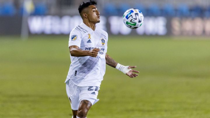 Tottenham keen to sign LA Galaxy defender Julián Araujo