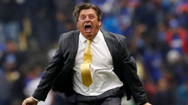 Miguel Herrera being considered for Chile coaching job