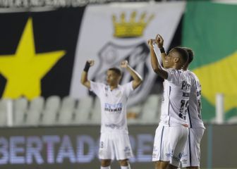 Santos beat Boca to set up all Brazilian Copa Libertadores final