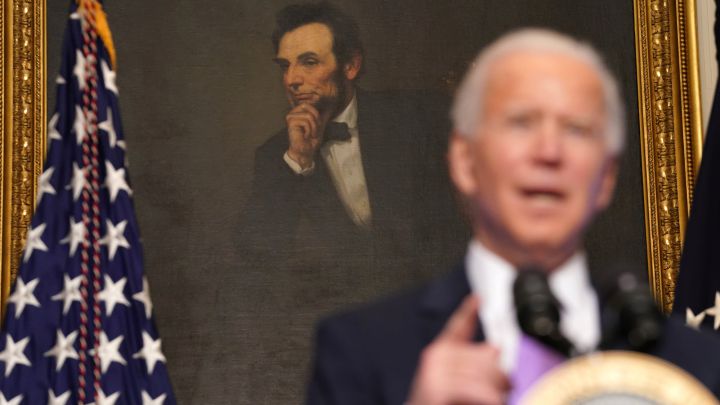$1,400 third stimulus check today: when to expect, Biden relief plan and IRS payment | Live updates