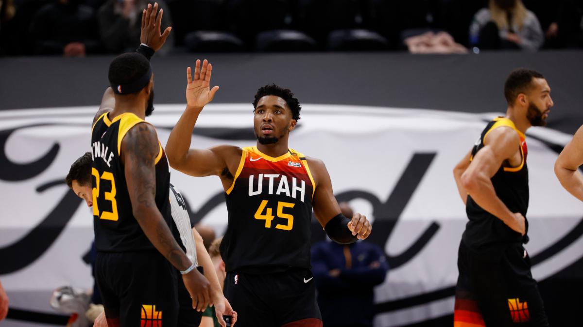 NBA-leading Jazz stay hot, Durant fuels Nets in Warriors reunion