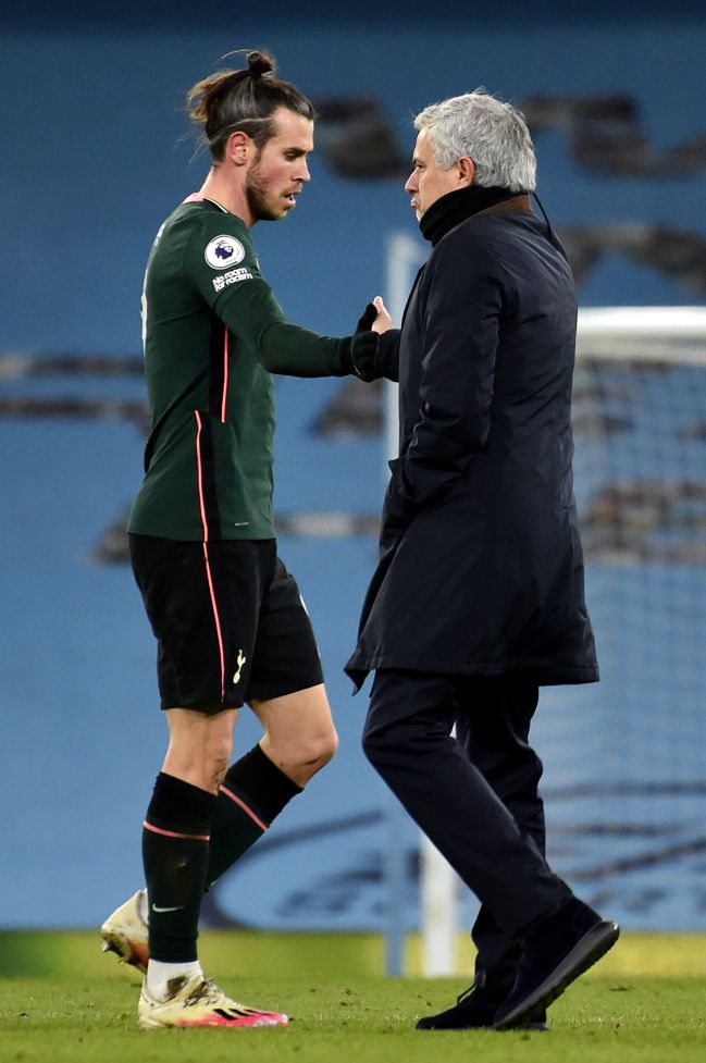 Gareth Bale of Tottenham Hotspur and boss Jose Mourinho.