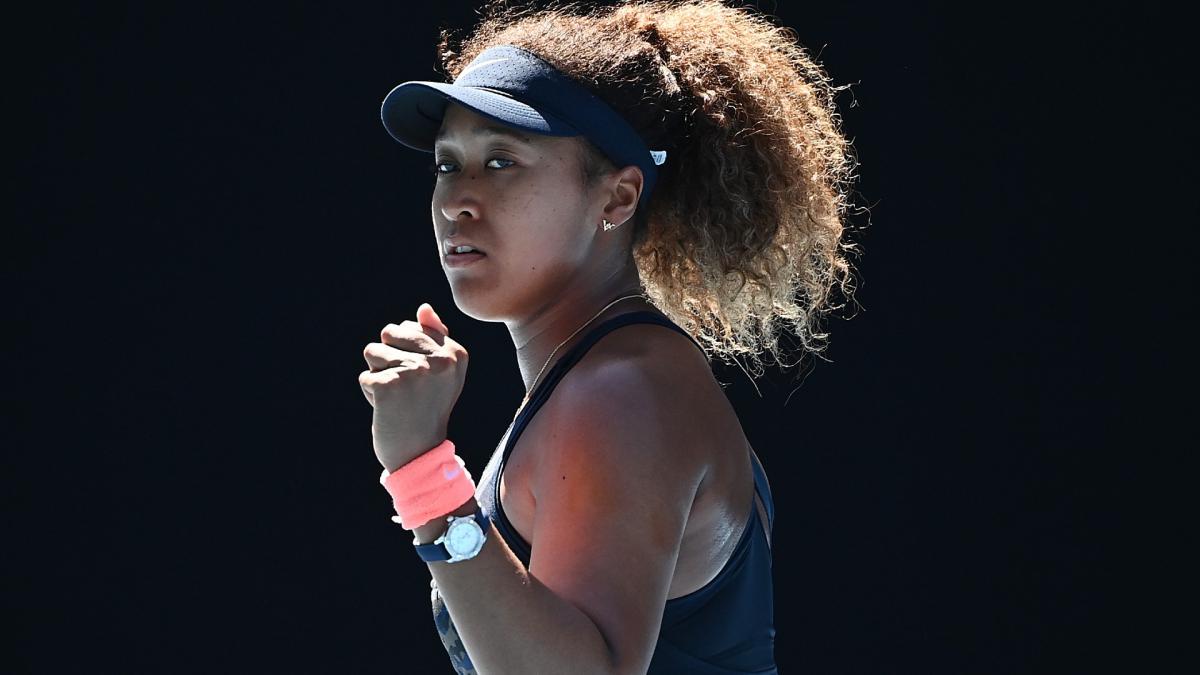 Australian Open: Serena's record-equalling bid on hold after Osaka reaches final