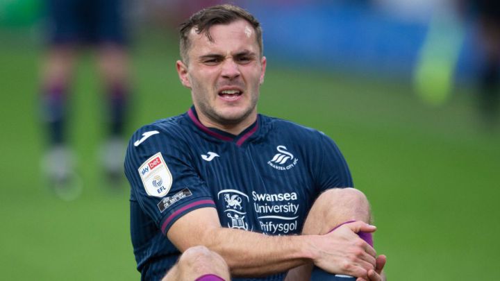 Jordan Morris loan at Swansea ended by knee injury