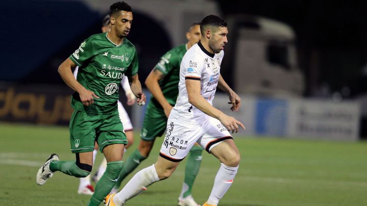 Ljubomir Fejsa threatens to terminate his contract with Ahli Jeddah
