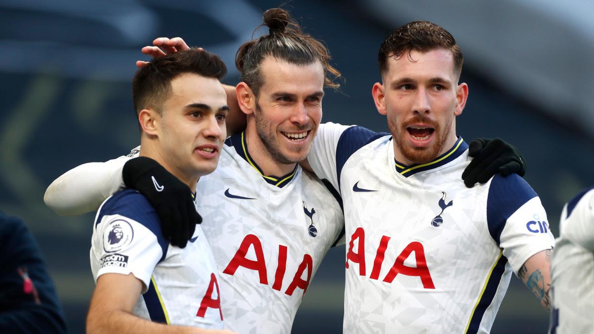 'Best Bale' delights Mourinho with double as Spurs down Burnley