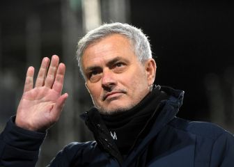 Mourinho ‘privileged’ to have attacking riches as Spurs reach 100 goals