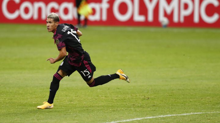 Antuna hands Mexico Olympic qualifying victory over US