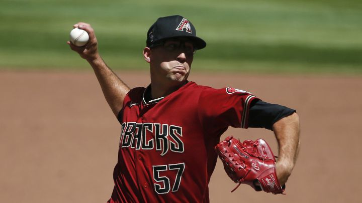 MLB welcomes back fans for new season in covid-19 era