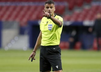Who is Jesús Gil Manzano, the referee for Real Madrid vs Barcelona?