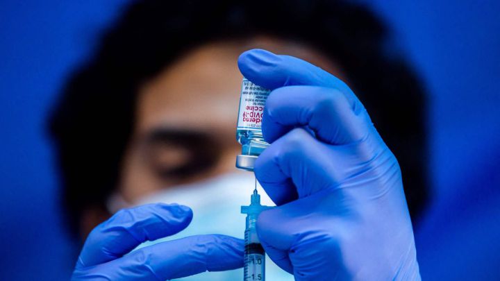 Covid-19 vaccine in the US live updates: Biden on it, side effects, swollen lymph nodes, J&J...