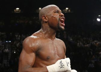What is Floyd Mayweather's boxing record?