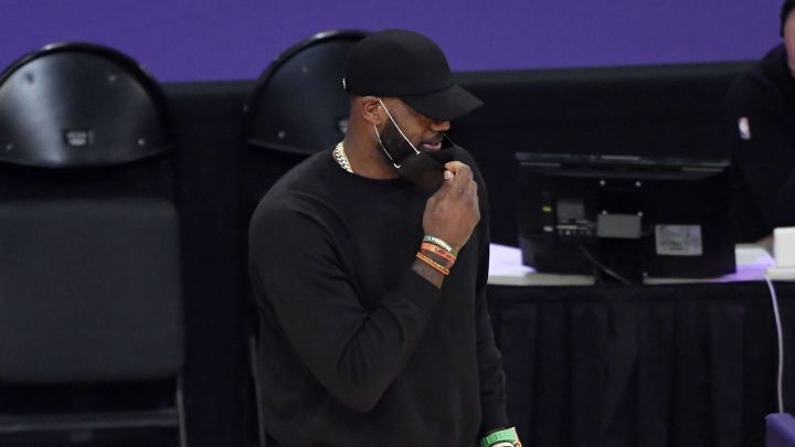 LeBron to sit against the Knicks