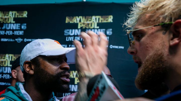 Jake Paul challenges Floyd Mayweather