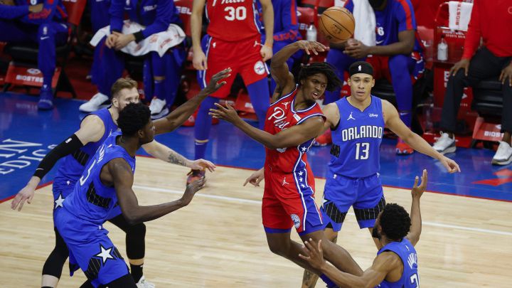 NBA: 76ers clinch top seed in east, Mavericks avoid play-in