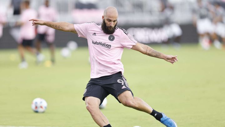 Gonzalo Higuaín is voted MLS Player of the Week for week 5