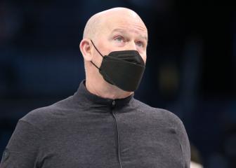 Magic coach Clifford agrees to leave ahead of rebuild
