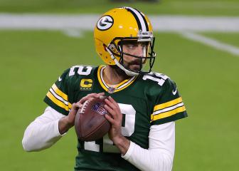 Rodgers officially a holdout after missing start of Packers minicamp