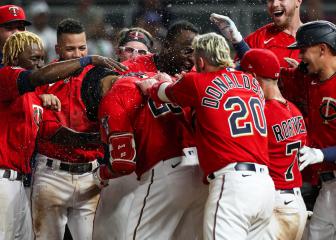 Twins hit two homers in walk off against Yankees