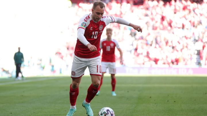 Eriksen stable in hospital after collapsing in Denmark match