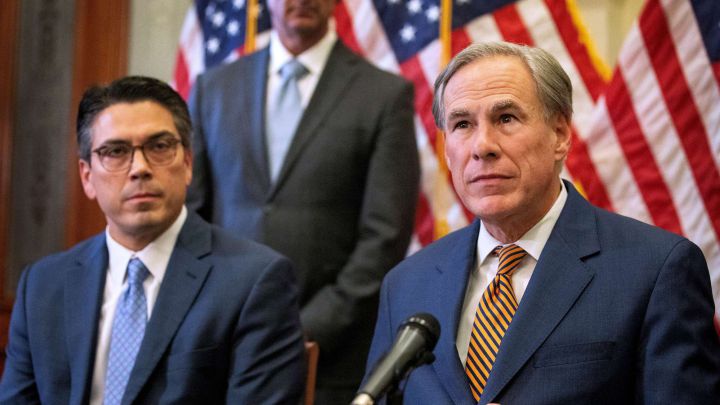 Texas Constitutional Carry bill: What does the new law allow?