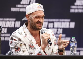 What is Tyson Fury's boxing record?