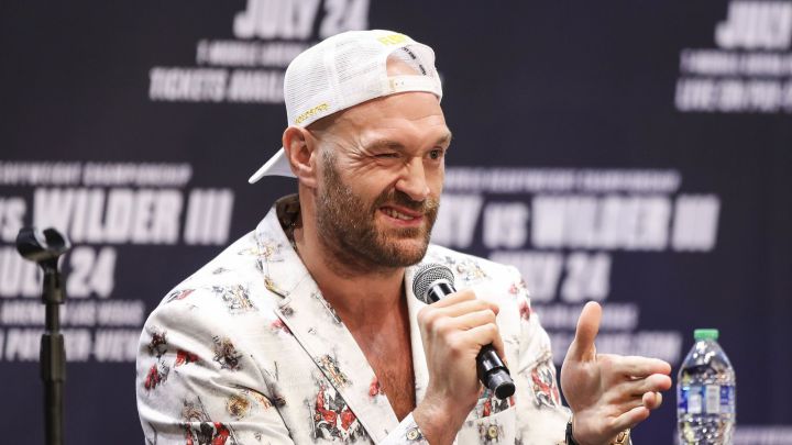 What is Tyson Fury's boxing record?