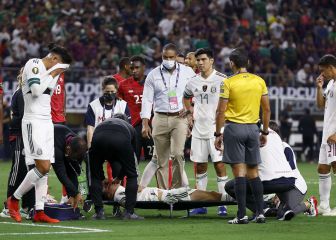Lozano to miss rest of Gold Cup after serious head injury