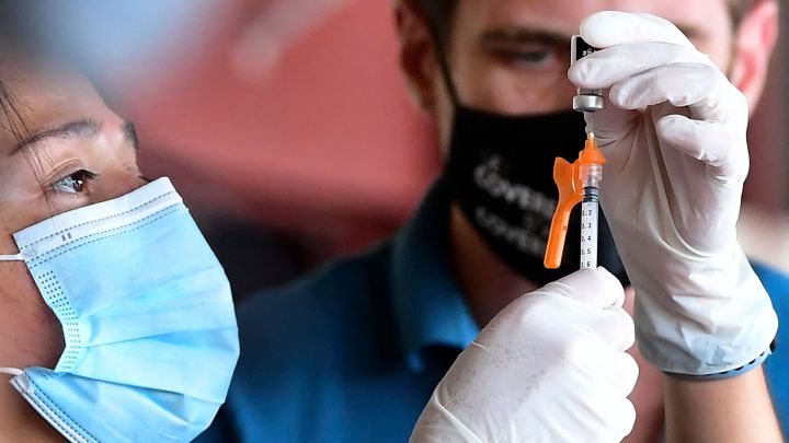 Why is Tennessee halting vaccines for adolescents?