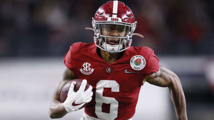 NFL: Eagles' DeVonta Smith pleased to be reunited with Jalen Hurts
