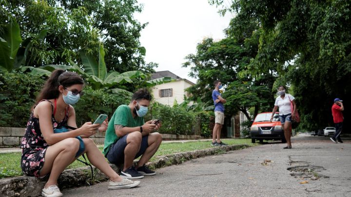 Why did the government turn off the internet in Cuba?