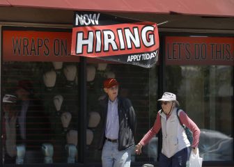 What states have ended federal unemployment benefits and are more people working?