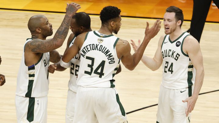 Budenholzer hails Bucks’ resilience: "These guys hate losing"