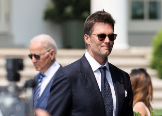 Tom Brady jokes with Biden about Trump's false election claims