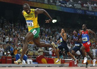 What's the top speed of a 100m sprinter?