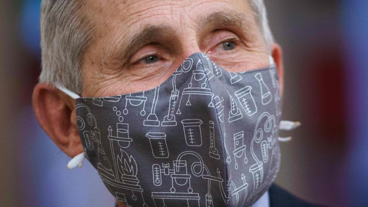 What is the percentage of deaths among vaccinated people according to the CDC?