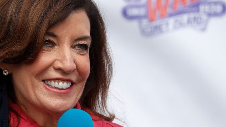 Who is new Governor of NY Kathy Huchol? When will she take office?