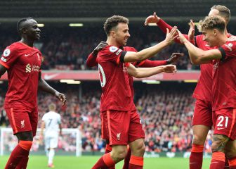 Liverpool remember absent friends ahead of Burnley win