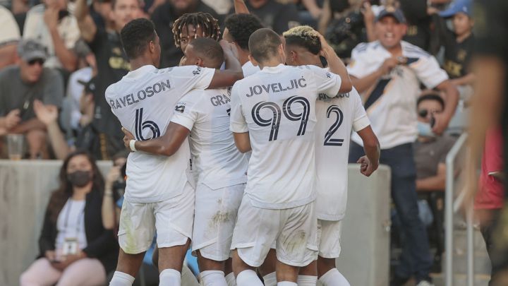 Dejan Joveljic threatens Chicharito's place at LA Galaxy