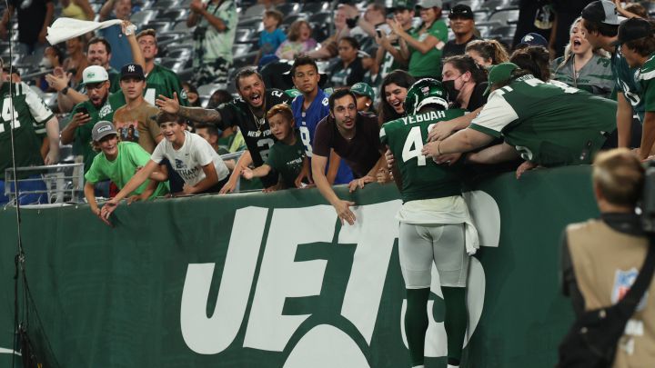 New York Jets WR Jamison Crowder tests positive for covid-19, but when can he return?