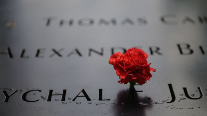 How many people died and were injured in the 9/11 attacks?
