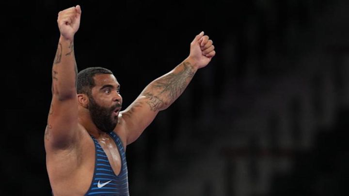 Olympian college student Steveson signs WWE deal