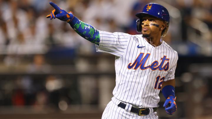 Lindor's three homers lift Mets past Yankees as Scherzer makes history and red-hot Jays set records