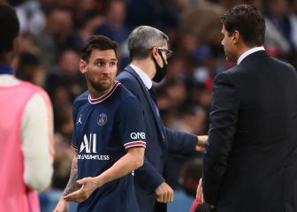 Messi angry as Pochettino subs him out in the 76th minute