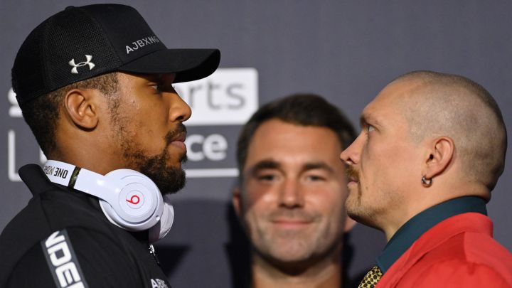 Anthony Joshua vs. Oleksandr Usyk: scores, stats, and updates