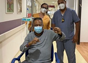Pelé leaves hospital to undergo chemotherapy