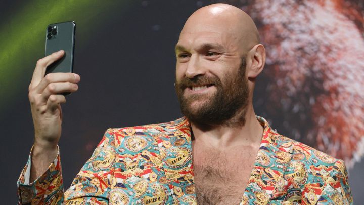 What is Tyson Fury's boxing record?