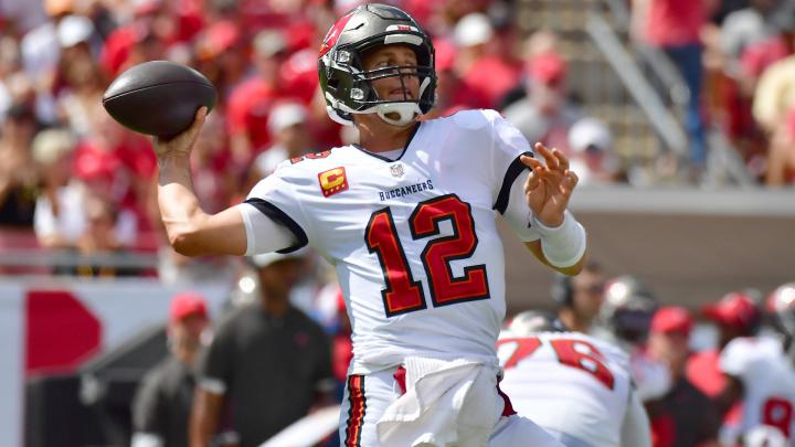 Brady gives update on hand injury after leading Bucs with five TD passes